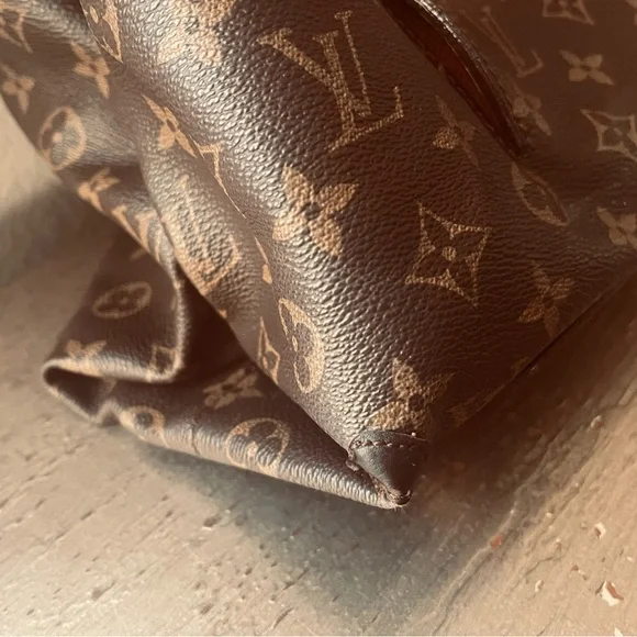 Louis Vuitton Monogram Olympe - Picture 10 of 15
